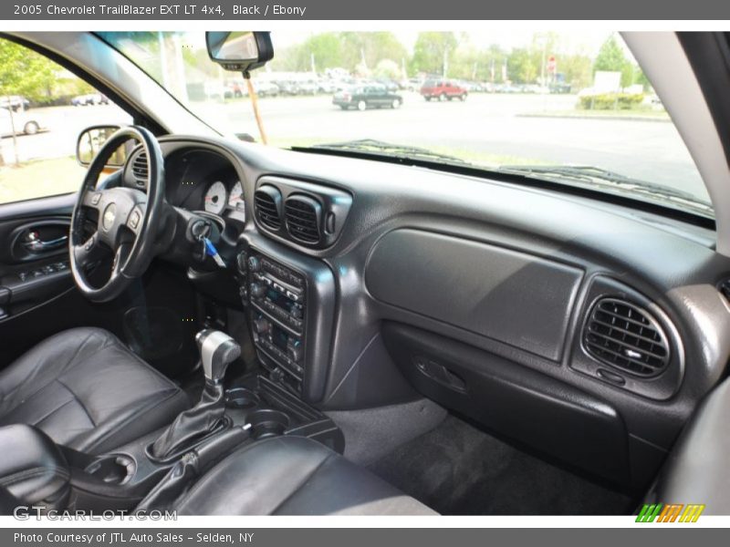 Black / Ebony 2005 Chevrolet TrailBlazer EXT LT 4x4