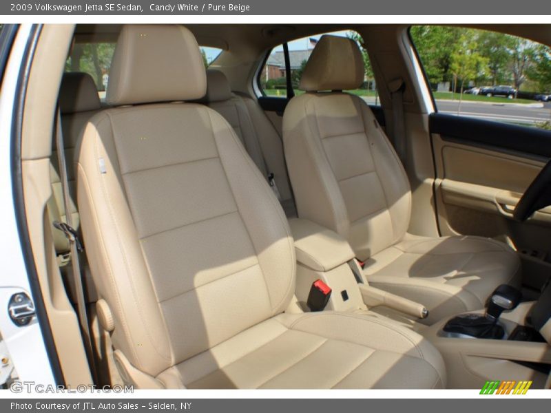 Candy White / Pure Beige 2009 Volkswagen Jetta SE Sedan