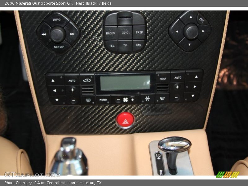 Controls of 2006 Quattroporte Sport GT