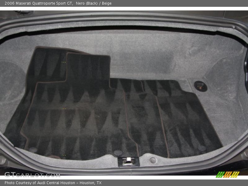 Nero (Black) / Beige 2006 Maserati Quattroporte Sport GT