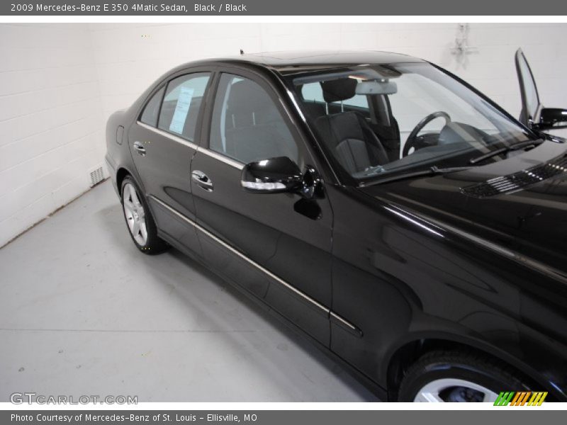 Black / Black 2009 Mercedes-Benz E 350 4Matic Sedan