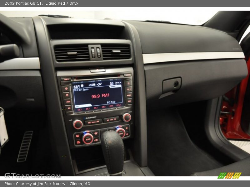 Dashboard of 2009 G8 GT