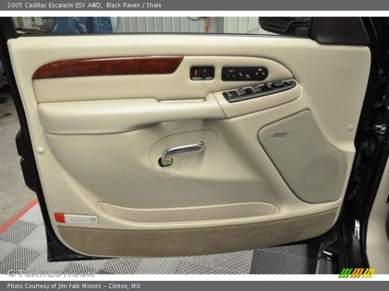 Black Raven / Shale 2005 Cadillac Escalade ESV AWD