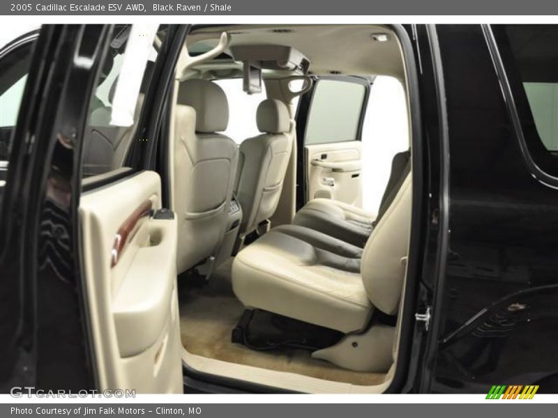 Black Raven / Shale 2005 Cadillac Escalade ESV AWD