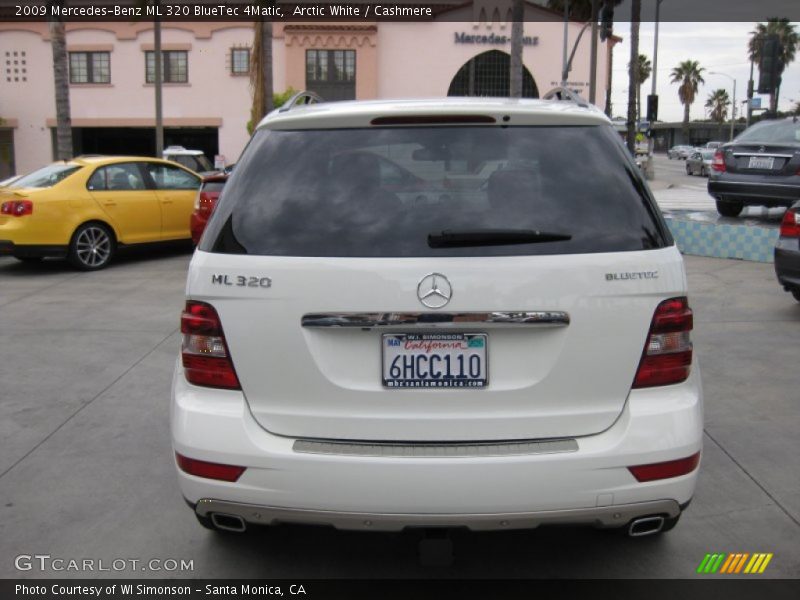 Arctic White / Cashmere 2009 Mercedes-Benz ML 320 BlueTec 4Matic