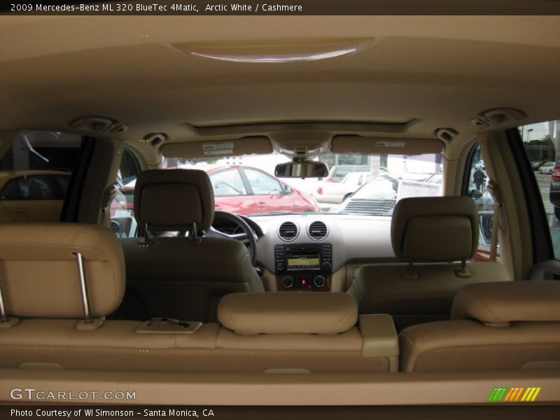 Arctic White / Cashmere 2009 Mercedes-Benz ML 320 BlueTec 4Matic