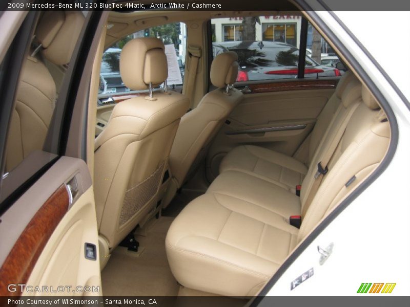 Arctic White / Cashmere 2009 Mercedes-Benz ML 320 BlueTec 4Matic