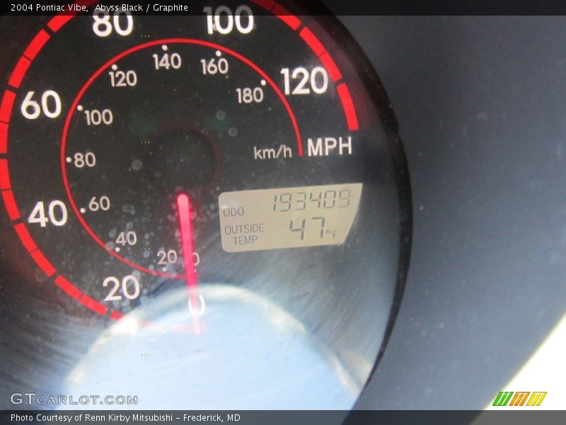 Abyss Black / Graphite 2004 Pontiac Vibe