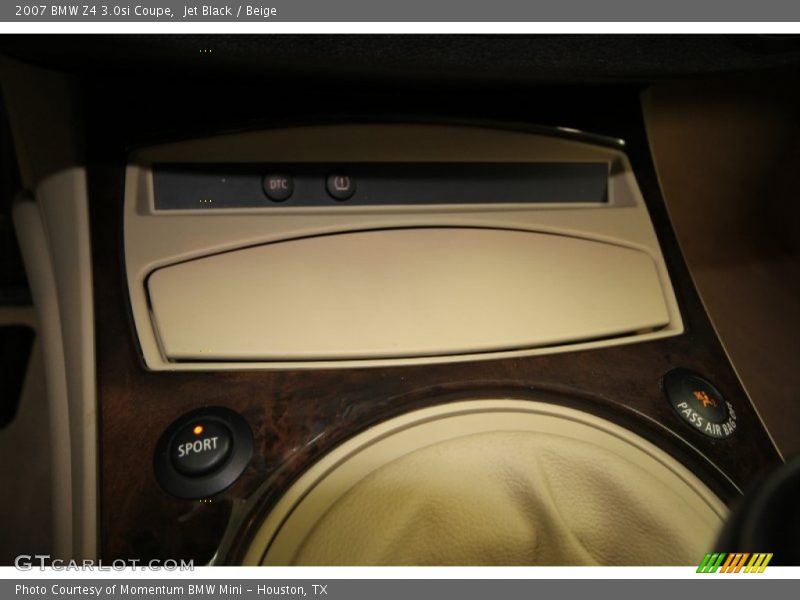 Jet Black / Beige 2007 BMW Z4 3.0si Coupe