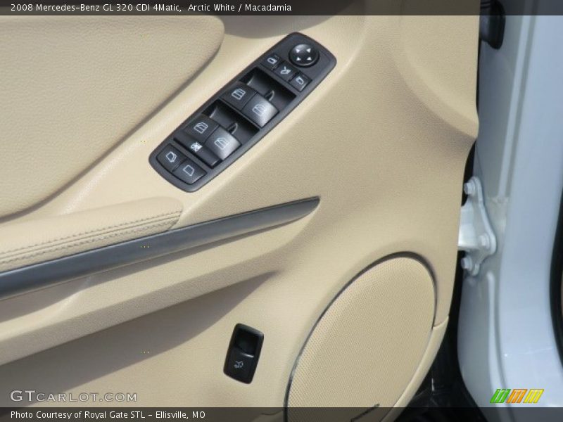Arctic White / Macadamia 2008 Mercedes-Benz GL 320 CDI 4Matic