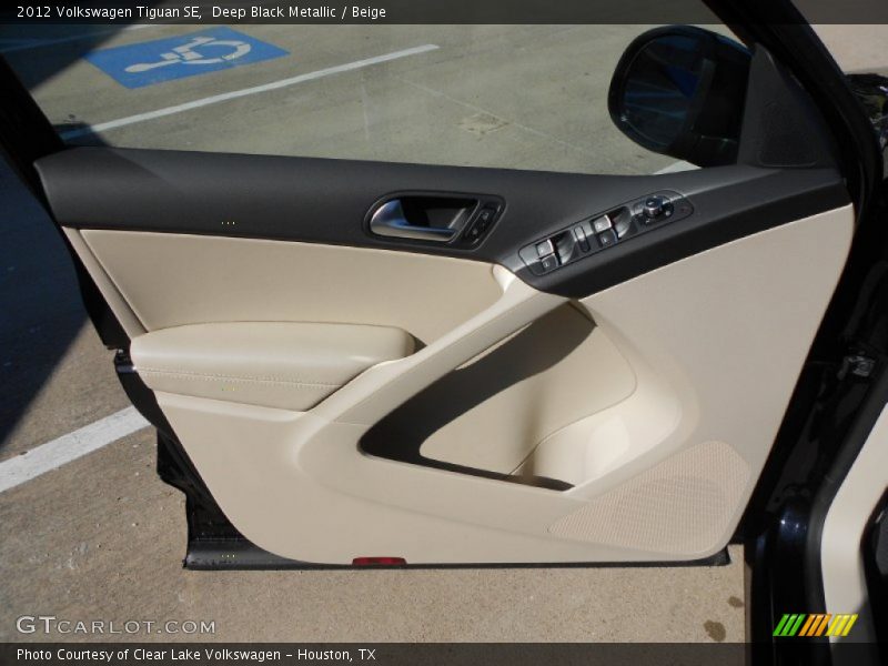 Deep Black Metallic / Beige 2012 Volkswagen Tiguan SE