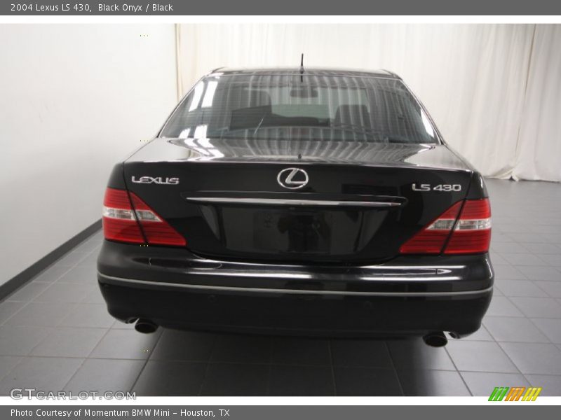 Black Onyx / Black 2004 Lexus LS 430