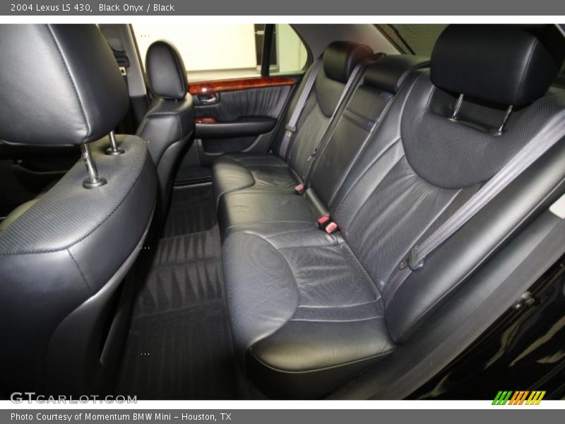 Black Onyx / Black 2004 Lexus LS 430
