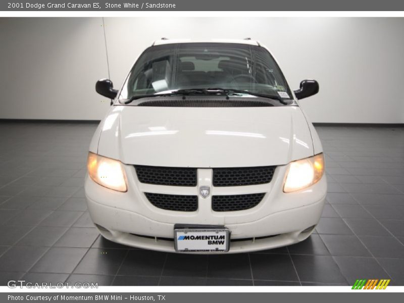 Stone White / Sandstone 2001 Dodge Grand Caravan ES