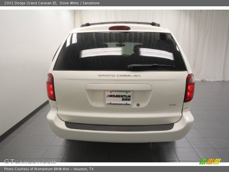 Stone White / Sandstone 2001 Dodge Grand Caravan ES