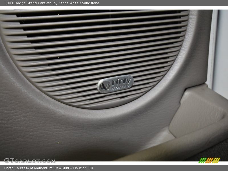 Stone White / Sandstone 2001 Dodge Grand Caravan ES