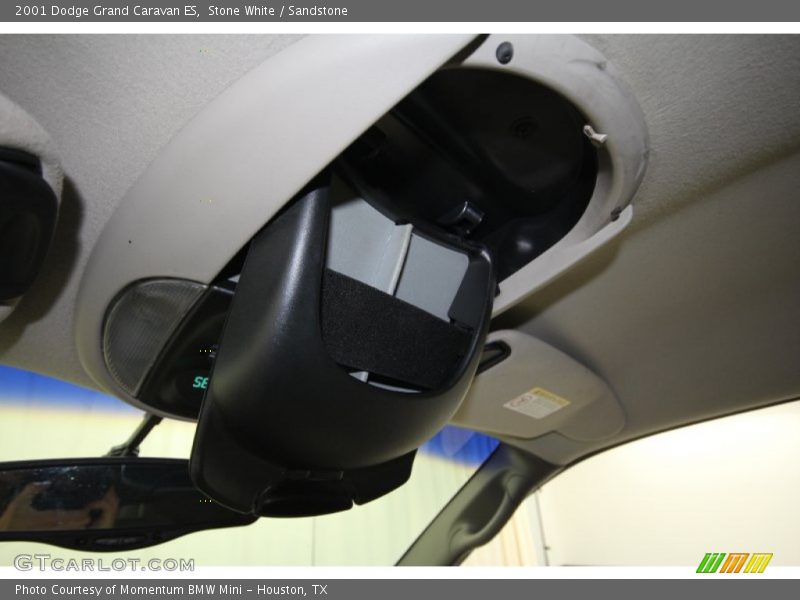 Stone White / Sandstone 2001 Dodge Grand Caravan ES