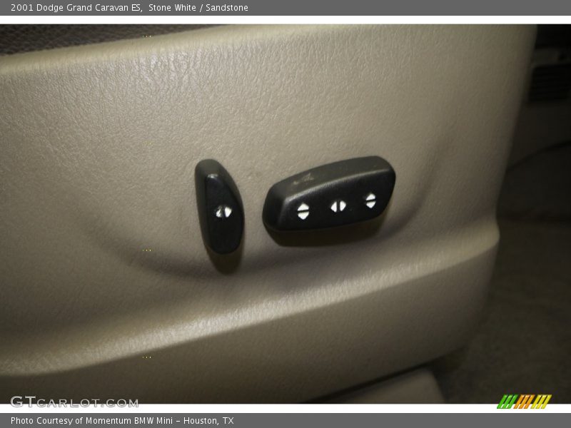 Stone White / Sandstone 2001 Dodge Grand Caravan ES