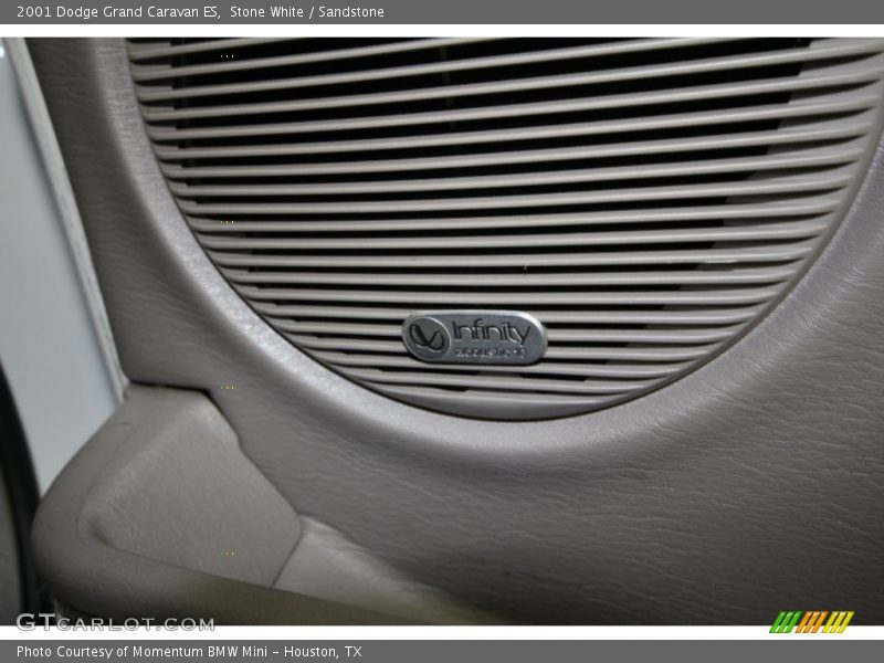 Stone White / Sandstone 2001 Dodge Grand Caravan ES