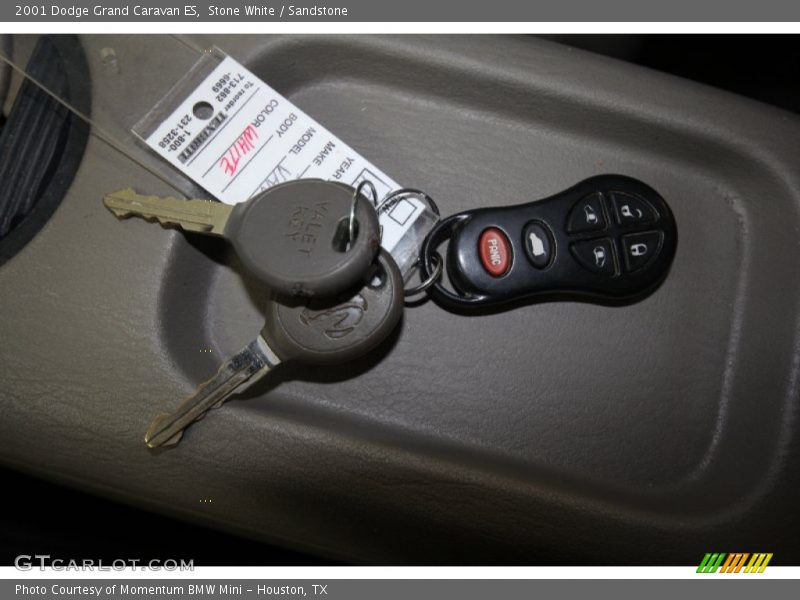 Stone White / Sandstone 2001 Dodge Grand Caravan ES