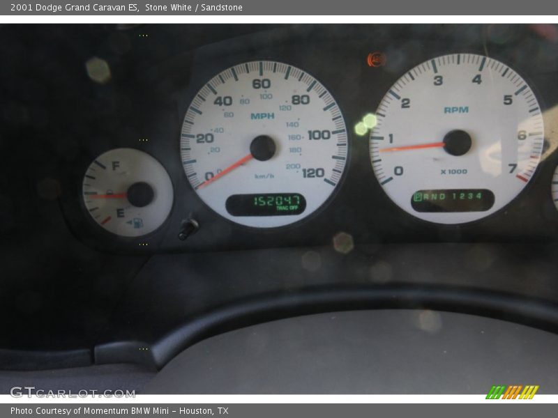 Stone White / Sandstone 2001 Dodge Grand Caravan ES