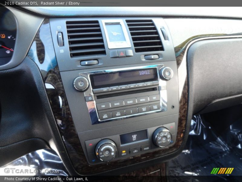 Radiant Silver / Ebony 2010 Cadillac DTS