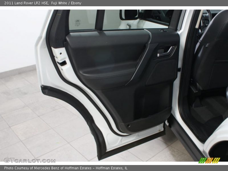 Fuji White / Ebony 2011 Land Rover LR2 HSE