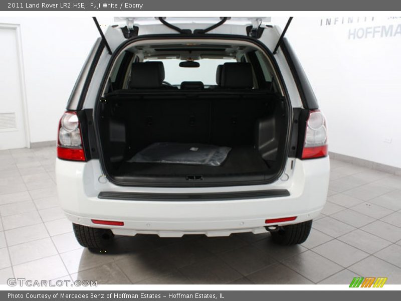 Fuji White / Ebony 2011 Land Rover LR2 HSE