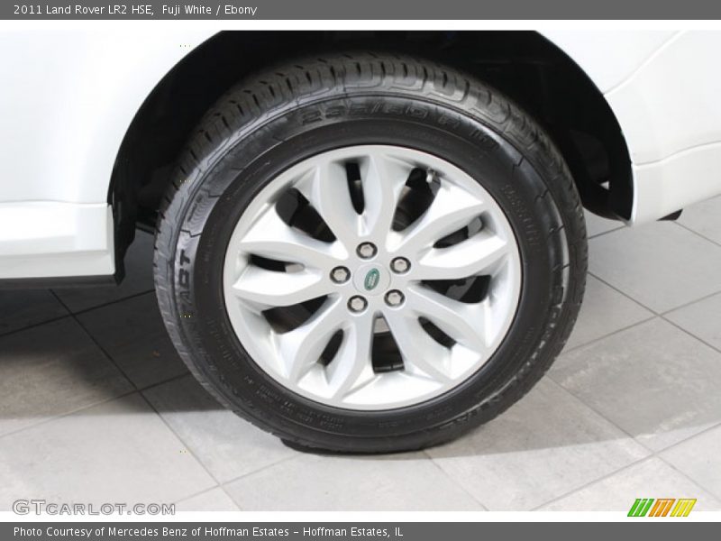 Fuji White / Ebony 2011 Land Rover LR2 HSE