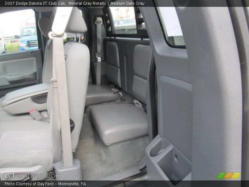 Mineral Gray Metallic / Medium Slate Gray 2007 Dodge Dakota ST Club Cab