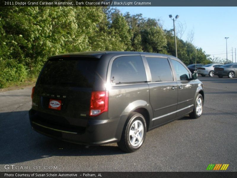 Dark Charcoal Pearl / Black/Light Graystone 2011 Dodge Grand Caravan Mainstreet
