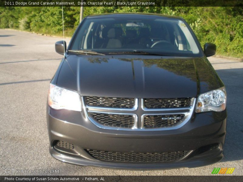 Dark Charcoal Pearl / Black/Light Graystone 2011 Dodge Grand Caravan Mainstreet