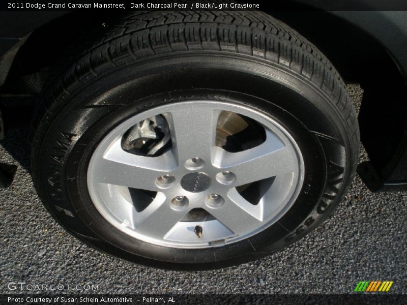 Dark Charcoal Pearl / Black/Light Graystone 2011 Dodge Grand Caravan Mainstreet