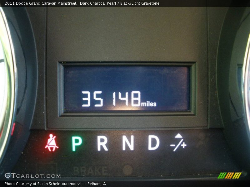 Dark Charcoal Pearl / Black/Light Graystone 2011 Dodge Grand Caravan Mainstreet
