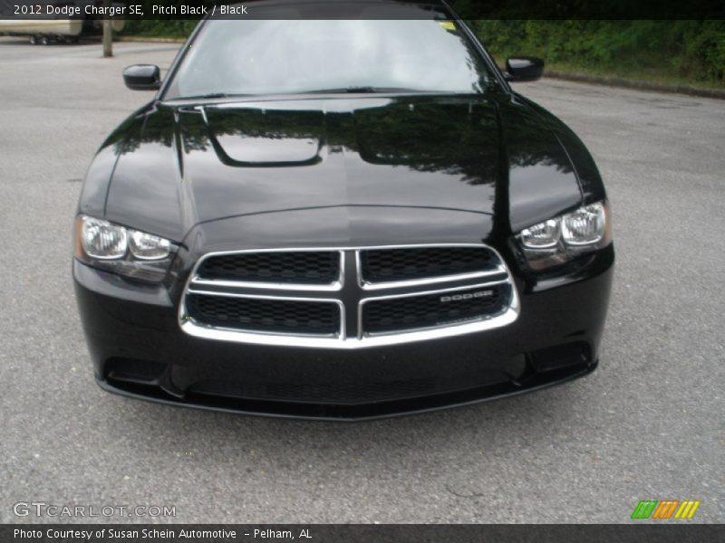 Pitch Black / Black 2012 Dodge Charger SE
