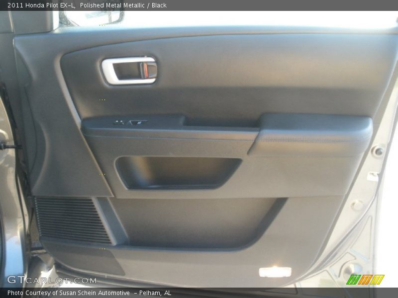 Polished Metal Metallic / Black 2011 Honda Pilot EX-L
