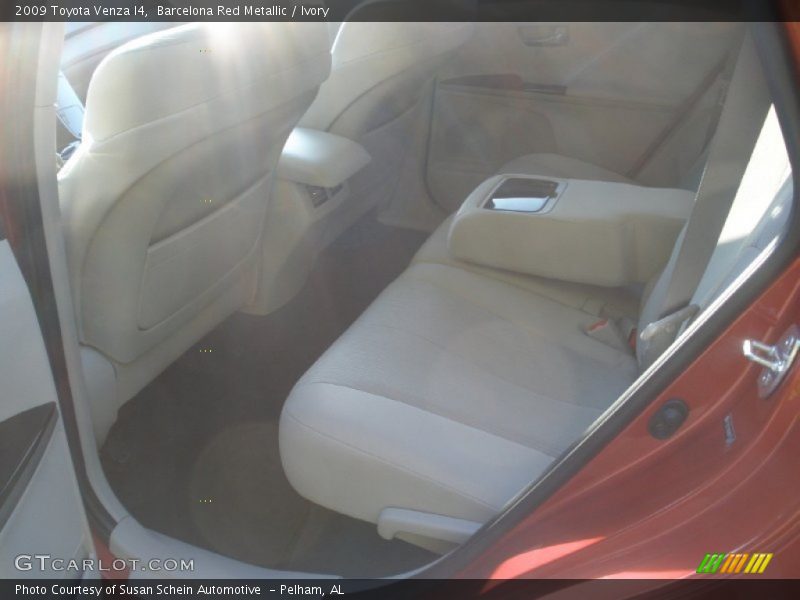 Barcelona Red Metallic / Ivory 2009 Toyota Venza I4