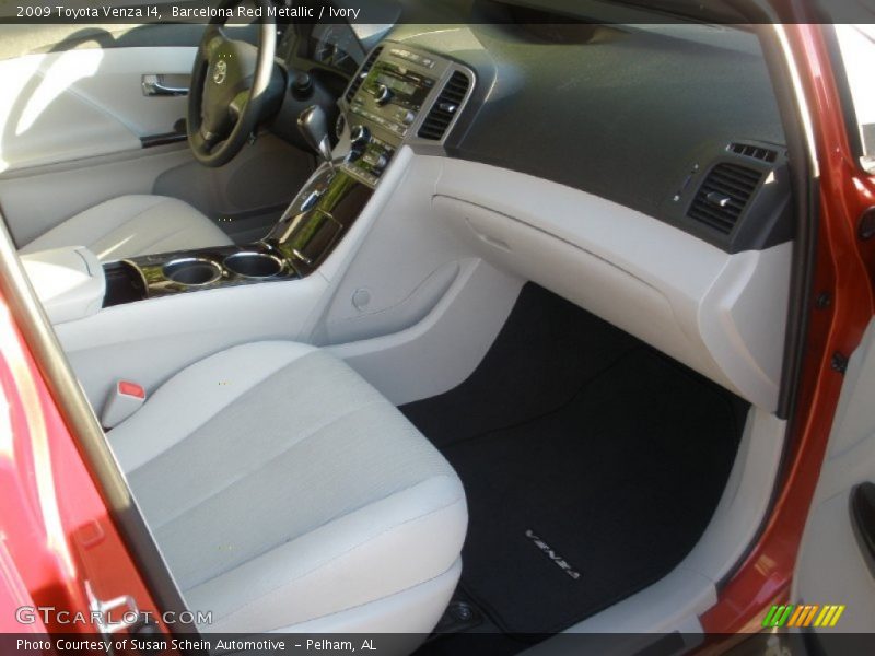 Barcelona Red Metallic / Ivory 2009 Toyota Venza I4