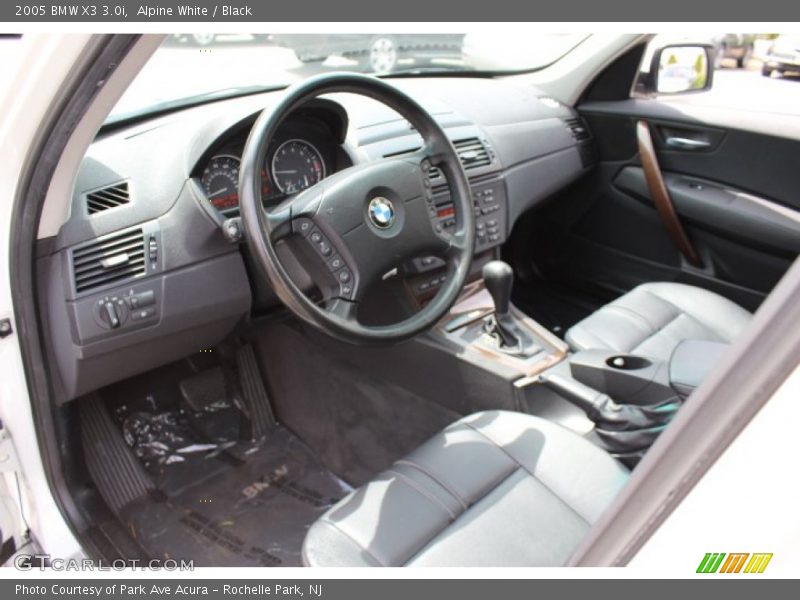 Alpine White / Black 2005 BMW X3 3.0i