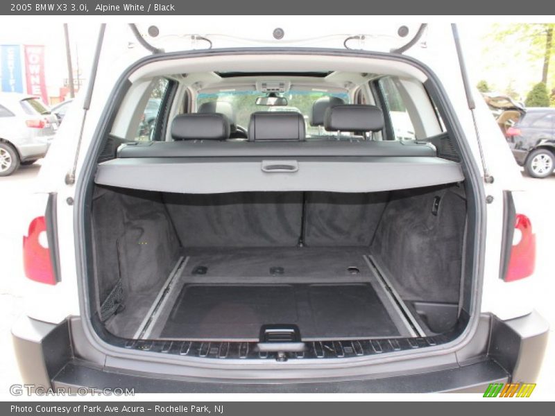 Alpine White / Black 2005 BMW X3 3.0i