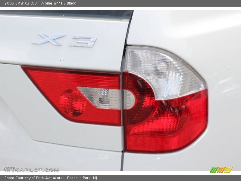 Alpine White / Black 2005 BMW X3 3.0i