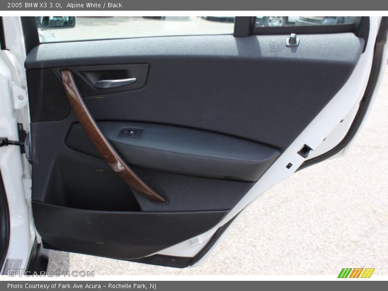 Alpine White / Black 2005 BMW X3 3.0i