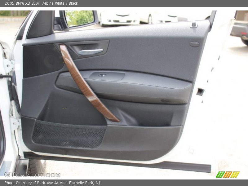 Alpine White / Black 2005 BMW X3 3.0i