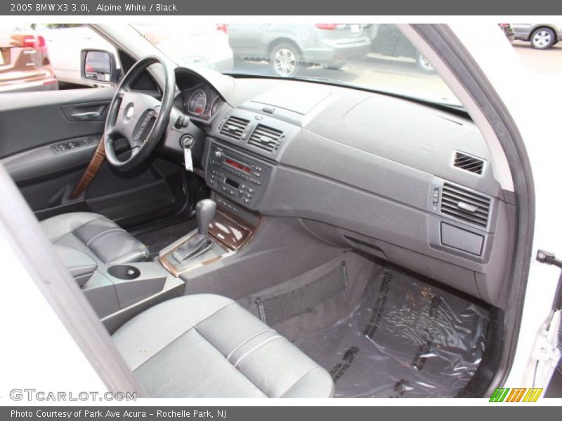 Alpine White / Black 2005 BMW X3 3.0i