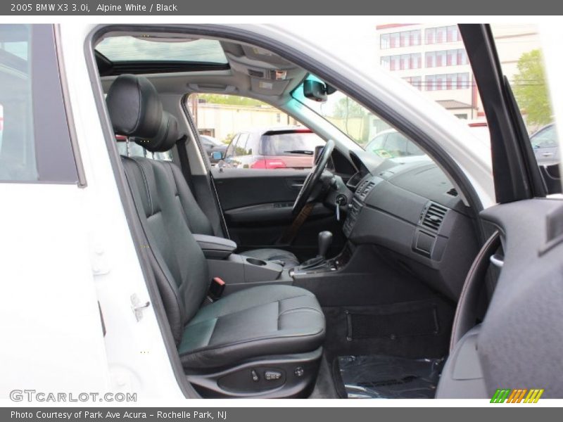Alpine White / Black 2005 BMW X3 3.0i