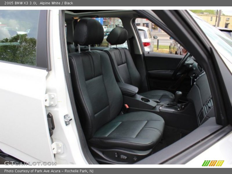 Alpine White / Black 2005 BMW X3 3.0i