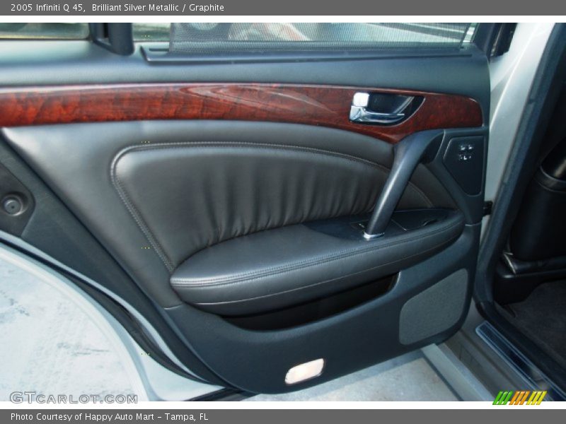 Brilliant Silver Metallic / Graphite 2005 Infiniti Q 45