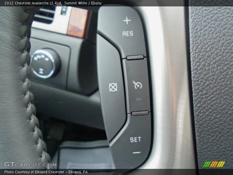 Summit White / Ebony 2012 Chevrolet Avalanche LS 4x4