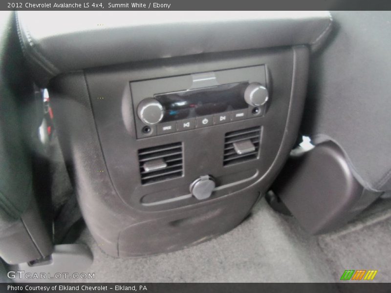 Summit White / Ebony 2012 Chevrolet Avalanche LS 4x4