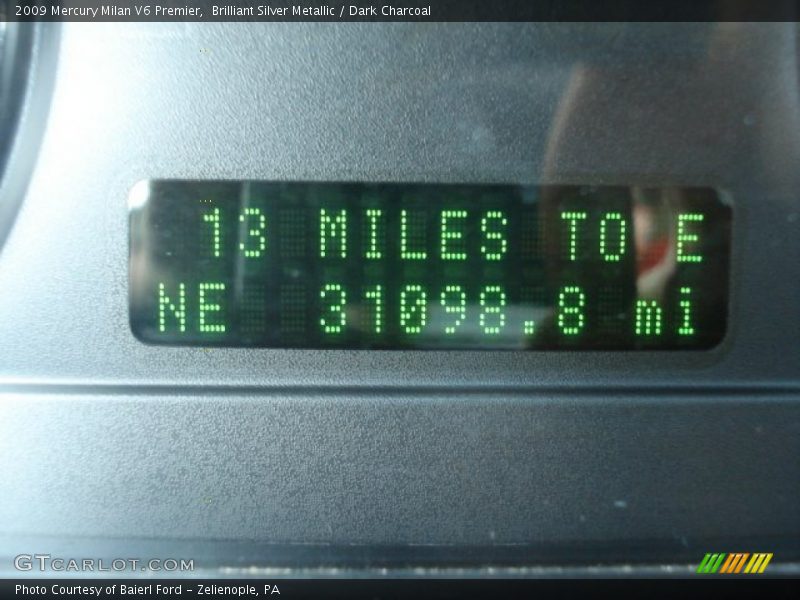 Brilliant Silver Metallic / Dark Charcoal 2009 Mercury Milan V6 Premier